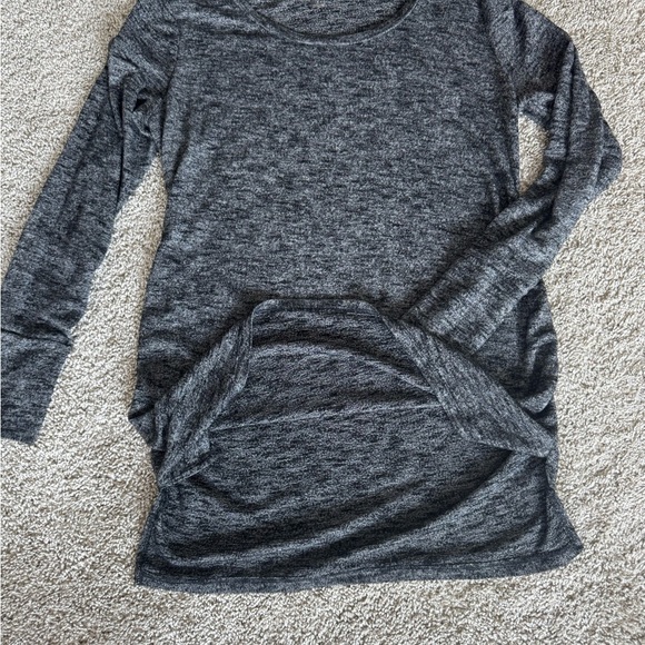Maternity Long Sleeve Top Charcoal Gray Fall maternity shirt soft Size Large - Picture 6 of 10